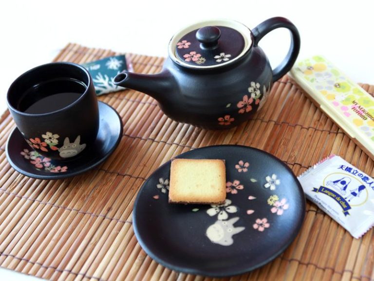 Super service à thé Totoro par Bent&co